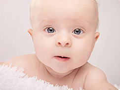 BabyNova sutter produceret af medicinsk silikone eller ren naturgummi.